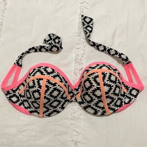 Strapless bikini top